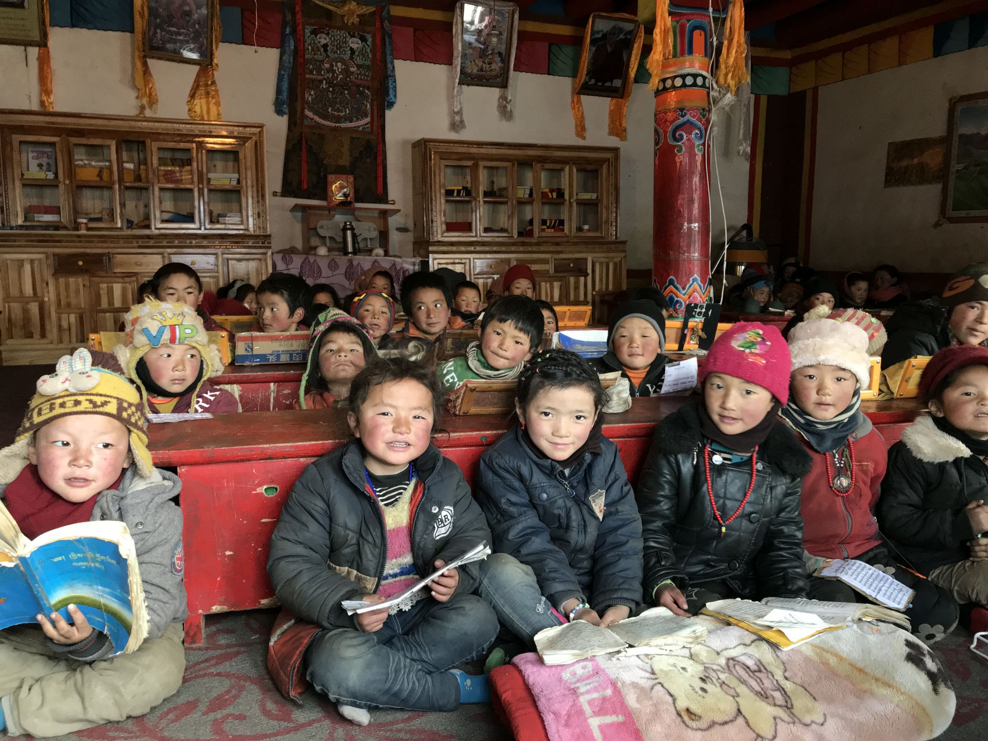 爱游戏-中国一站式爱游戏体育服务最新官网公益回顾丨家国同欢月同圆 温暖满载甘孜州(图11)